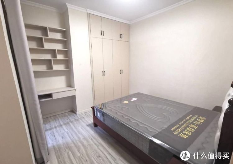 買(mǎi)不起別墅可以看看躍層，128㎡三室兩廳大躍層，堪稱空中別墅