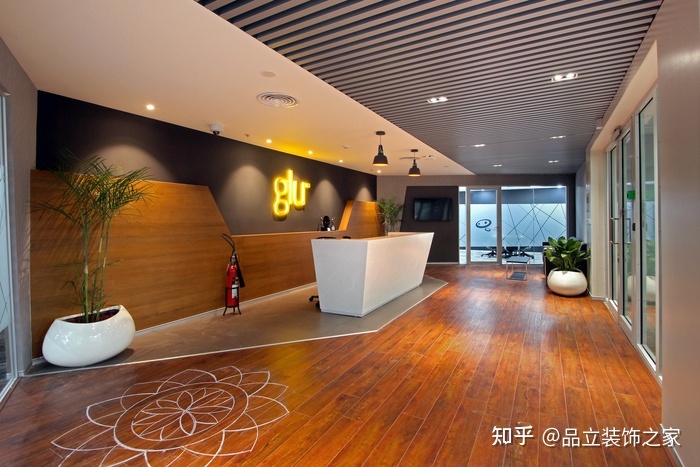 如何設(shè)計形象墻的布局，辦公室設(shè)計類別