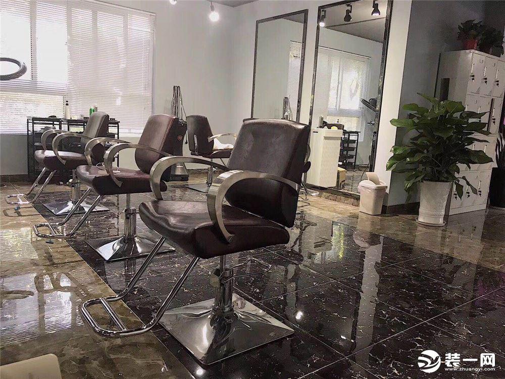 北京理發(fā)店裝修如何設(shè)計(jì)更出眾？理清重點(diǎn)客源滾滾來