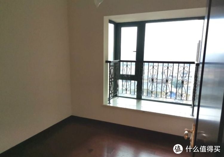 首付10萬入手的單身公寓，51㎡一室一廳恒大精裝房，月供1200元